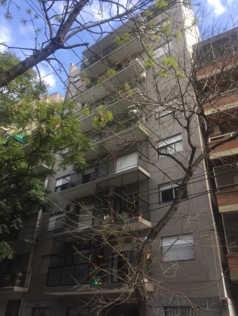 Recoleta 3 amb al frente c/balcón